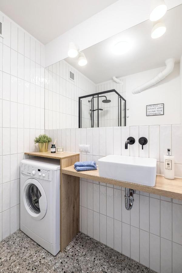 Apartment Sea & - *