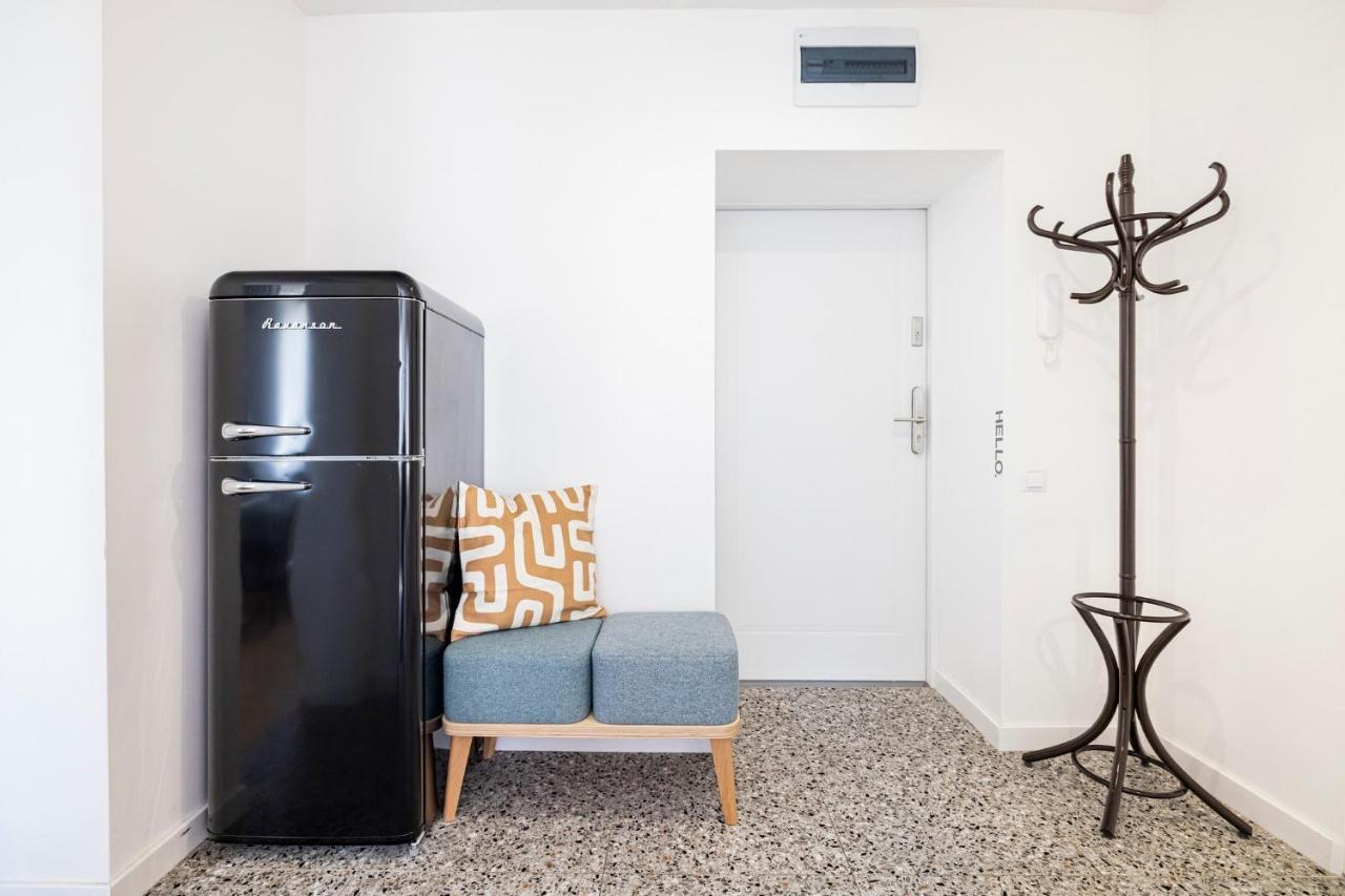 Apartment Sea & - *